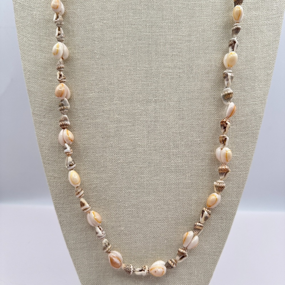 Vintage 90s Cowrie Shell Necklace Boho Beach Nautical Y2K Jewelry